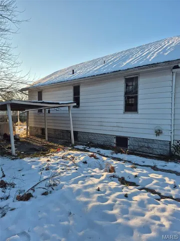 $4,000 | 452 North 24th Street, East St. Louis, IL 62205