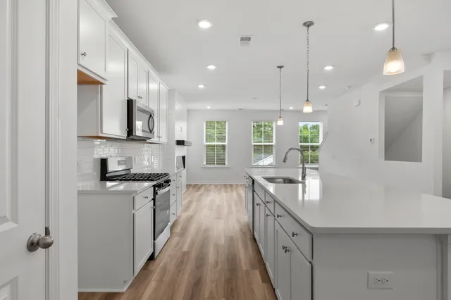 $555,990 | 1828 Helm Avenue, North Charleston, SC 29405