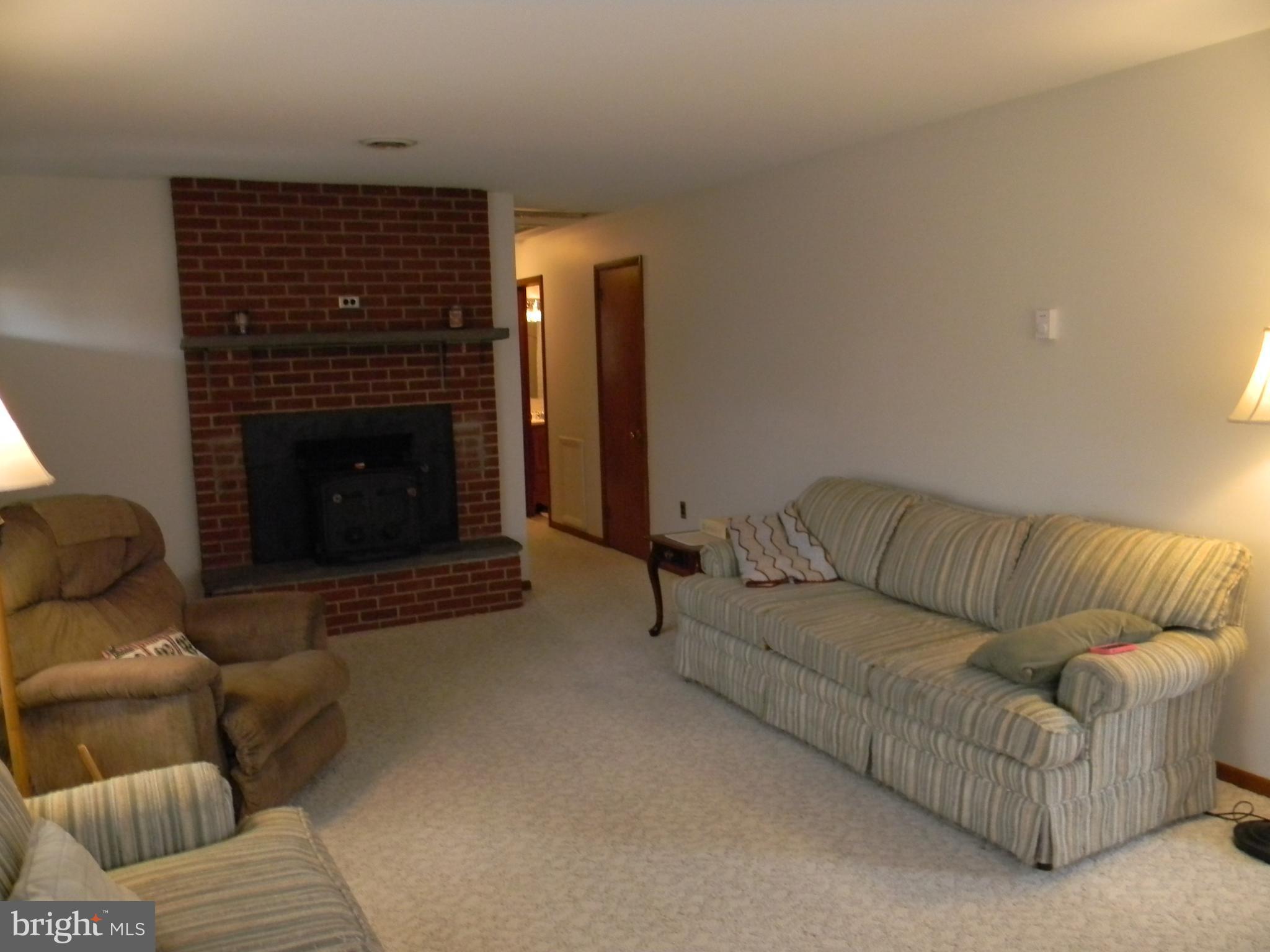 170 Carters Mill Road Elkton, MD 21921 - Photo 3 of 26 Living Room