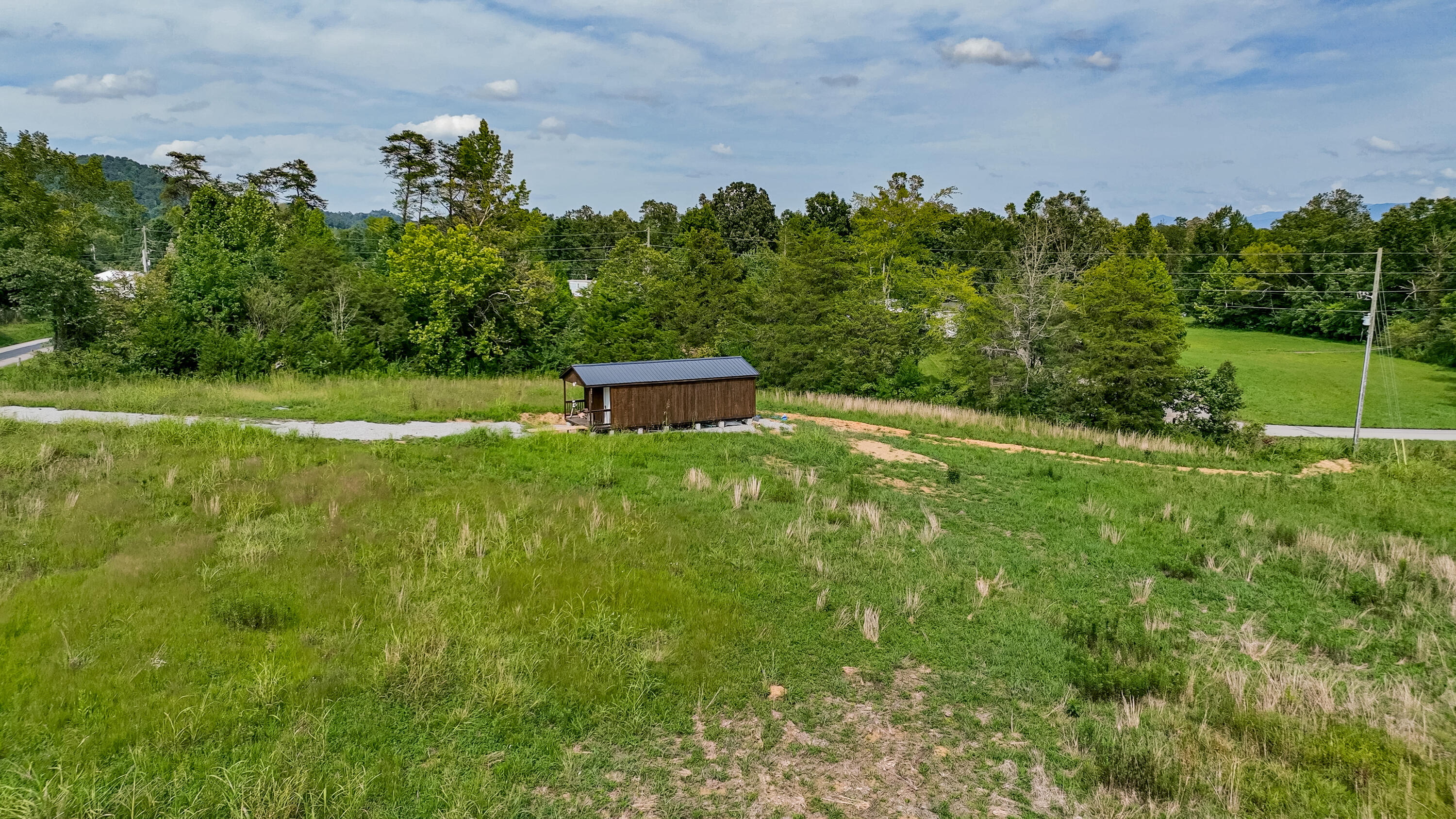 125 Shaddon Road, Unit 4 Tellico Plains, TN 37385 - Photo 3 of 17 Shadden Rd