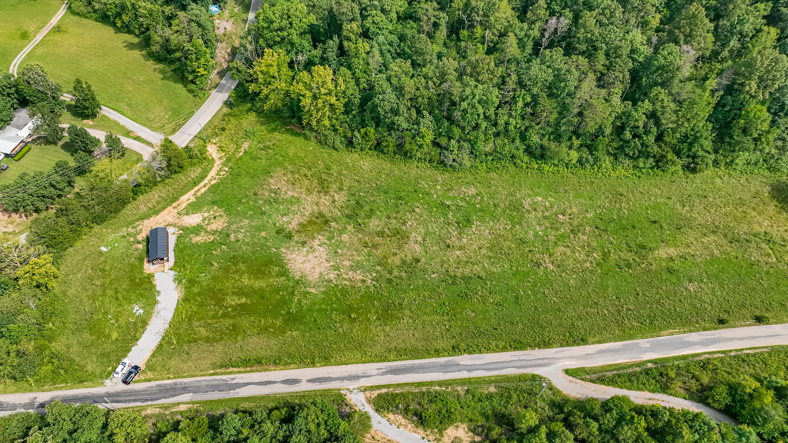 125 Shaddon Road, Unit 4 Tellico Plains, TN 37385 - Photo 10 of 17 drone picture