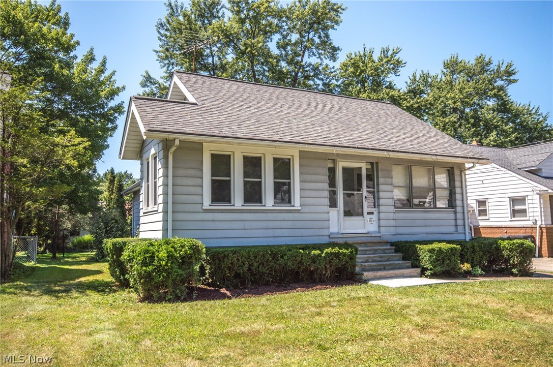 1144 Churchill Road Lyndhurst, OH 44124 - Photo 6 of 35