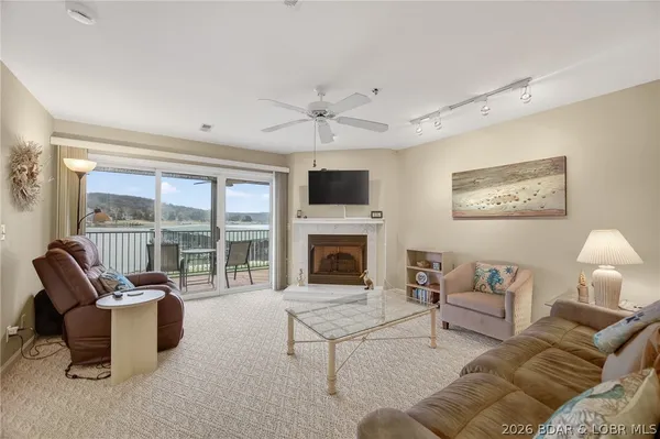 $295,000 | 159 Cedar Glen Court, Unit 1C, Camdenton, MO 65020