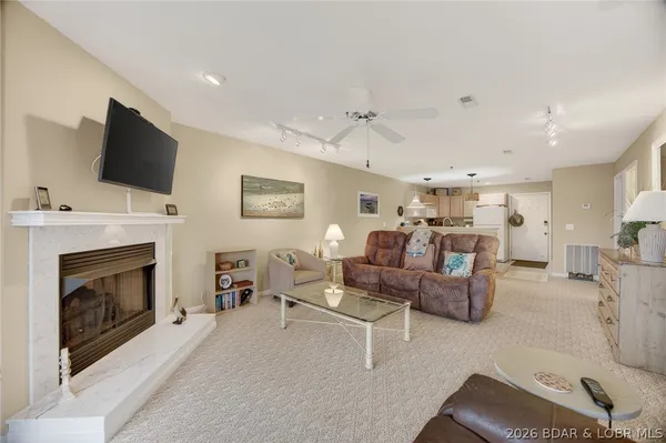 $295,000 | 159 Cedar Glen Court, Unit 1C, Camdenton, MO 65020