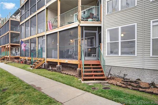 $295,000 | 159 Cedar Glen Court, Unit 1C, Camdenton, MO 65020