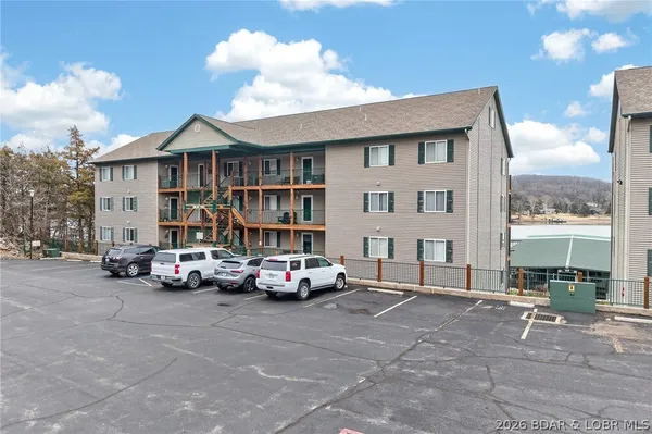 $295,000 | 159 Cedar Glen Court, Unit 1C, Camdenton, MO 65020