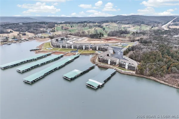 $295,000 | 159 Cedar Glen Court, Unit 1C, Camdenton, MO 65020