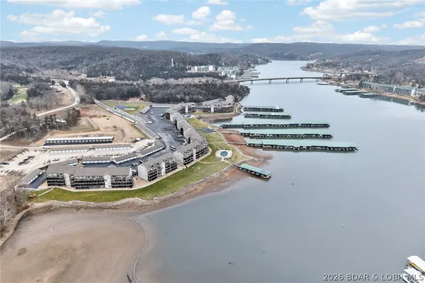 $295,000 | 159 Cedar Glen Court, Unit 1C, Camdenton, MO 65020