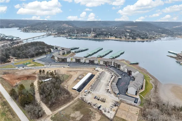 $295,000 | 159 Cedar Glen Court, Unit 1C, Camdenton, MO 65020