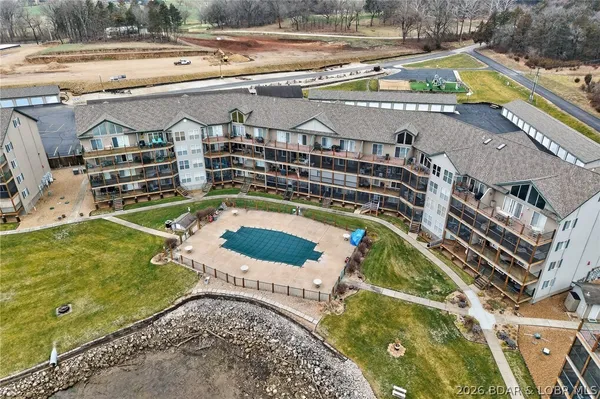 $295,000 | 159 Cedar Glen Court, Unit 1C, Camdenton, MO 65020