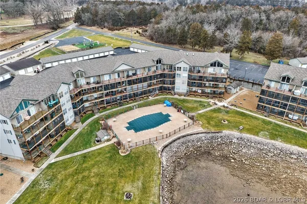 $295,000 | 159 Cedar Glen Court, Unit 1C, Camdenton, MO 65020