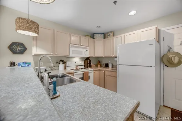 $295,000 | 159 Cedar Glen Court, Unit 1C, Camdenton, MO 65020