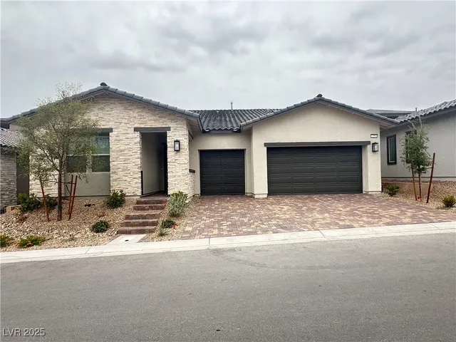 $3,000 | 350 Tigullio Avenue, Henderson, NV 89011