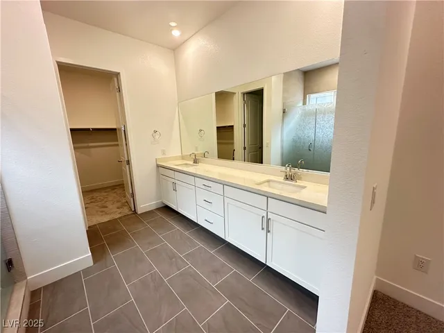 $3,000 | 350 Tigullio Avenue, Henderson, NV 89011