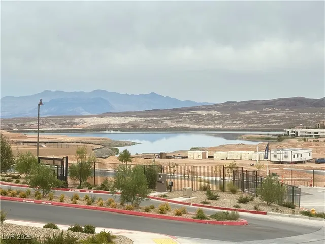 $3,000 | 350 Tigullio Avenue, Henderson, NV 89011