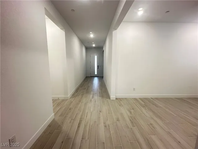 $3,000 | 350 Tigullio Avenue, Henderson, NV 89011