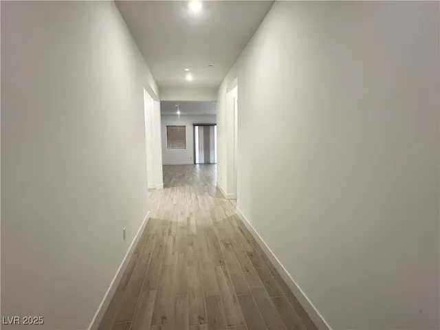 $3,000 | 350 Tigullio Avenue, Henderson, NV 89011