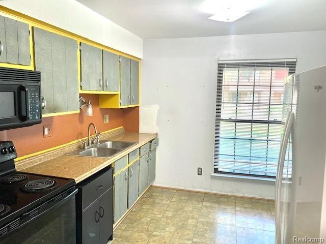 24849 Greenhill Road, Unit 37 Warren, MI 48091 - Photo 7 of 32 Gallery Image 7