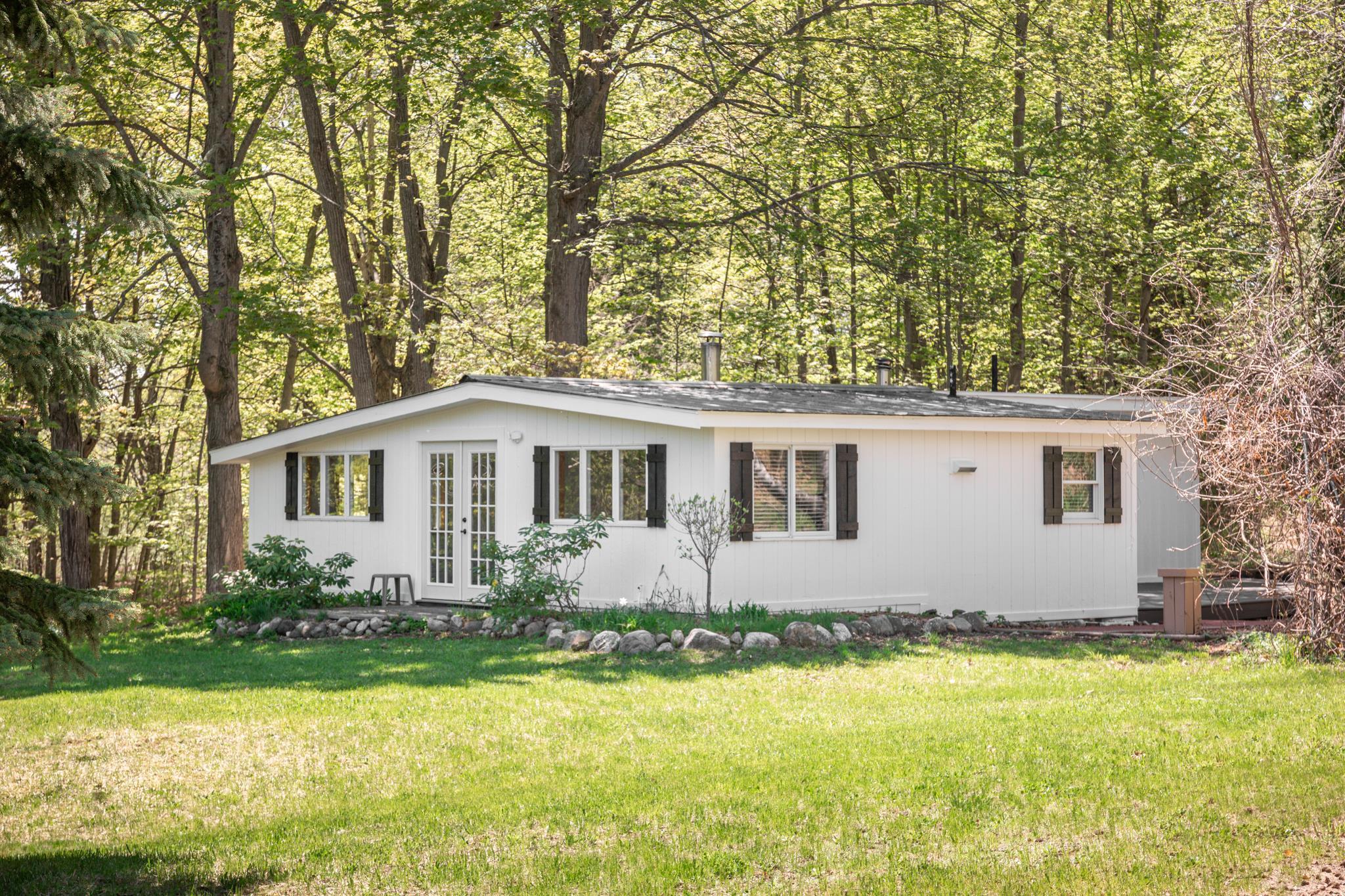11199 Center Road Traverse City, MI 49686 - Photo 1 of 33