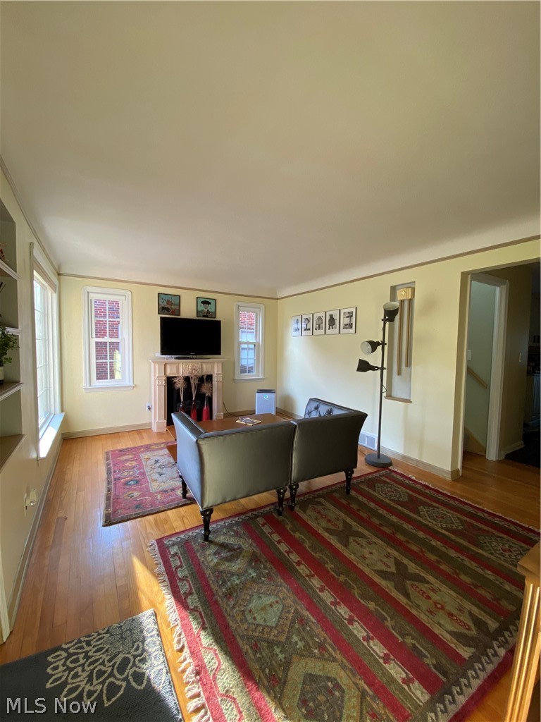 2235 Lorimer Road Cleveland, OH 44134 - Photo 7 of 35