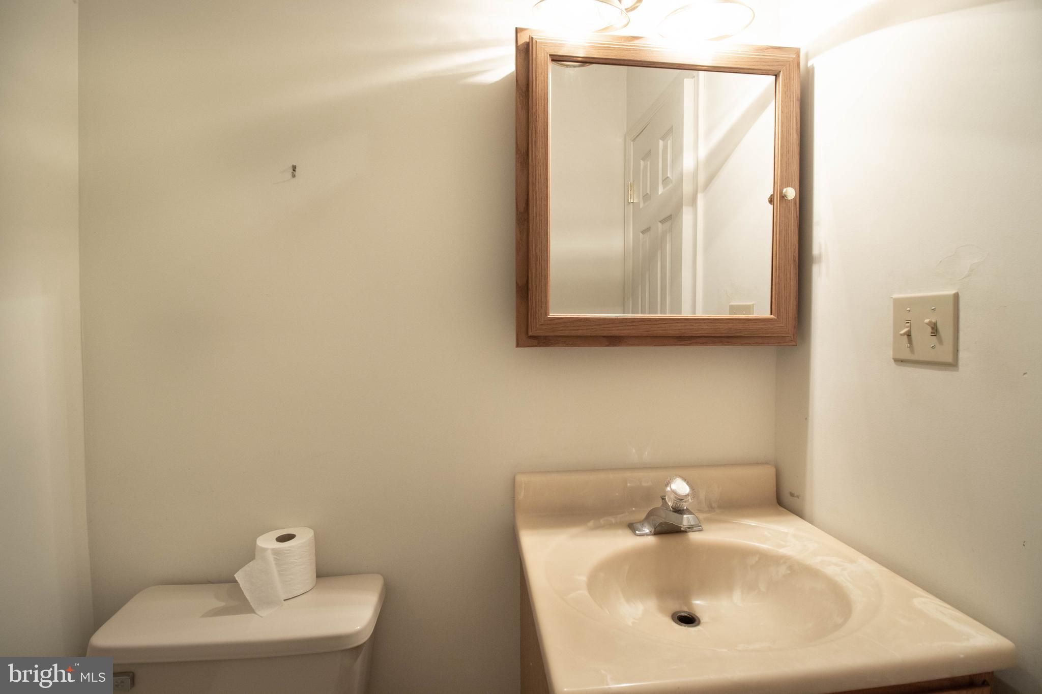 8312 Allentown Road Fort Washington, MD 20744 - Photo 18 of 32 Powder room
