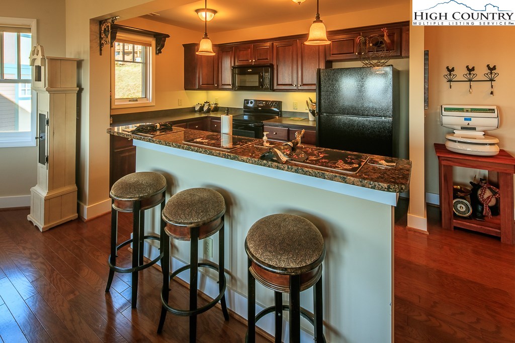 964 Ridge Haven Parkway, Unit R1422 Banner Elk, NC 28604 - Photo 11 of 30 Gallery Image 11