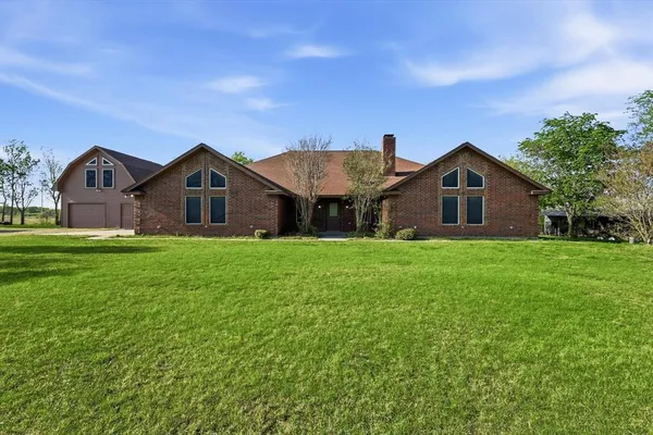 $744,900 | 135 Private Road 2202, Decatur, TX 76234