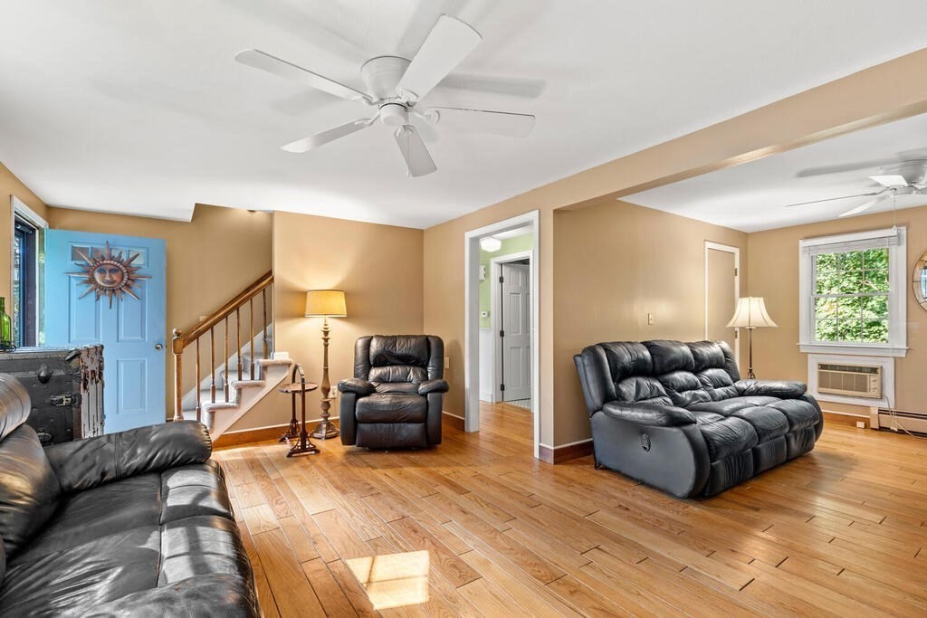 160 Walnut Road Wrentham, MA 02093 - Photo 17 of 32 Gallery Image 17