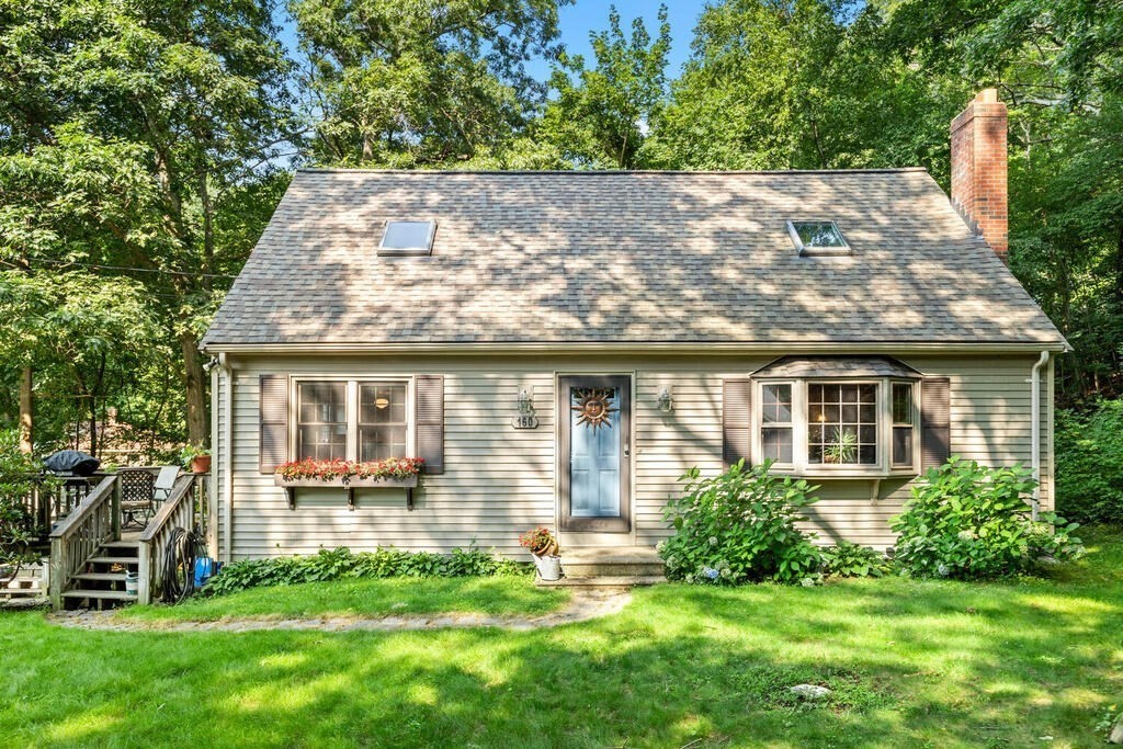 160 Walnut Road Wrentham, MA 02093 - Photo 2 of 32 Gallery Image 2