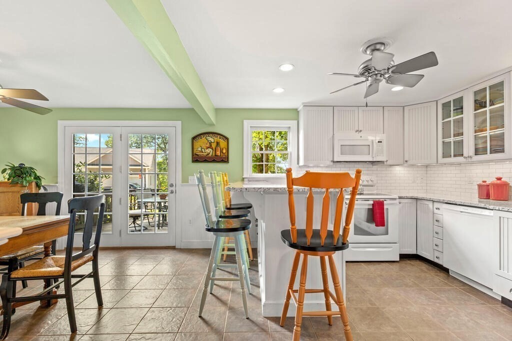 160 Walnut Road Wrentham, MA 02093 - Photo 7 of 32 Gallery Image 7