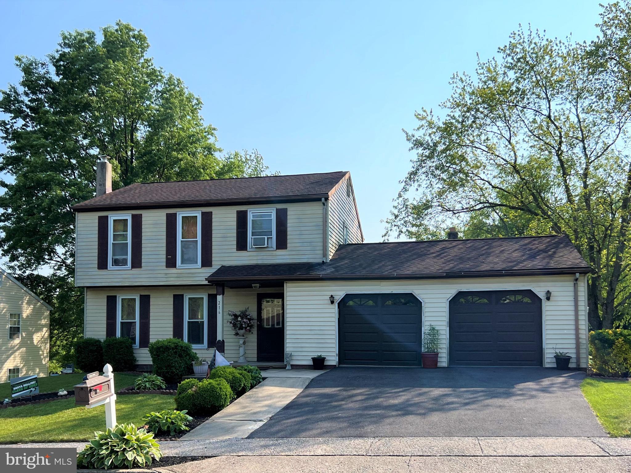 216 Lopax Road Harrisburg, PA 17112 - Photo 1 of 21 Gallery Image 1