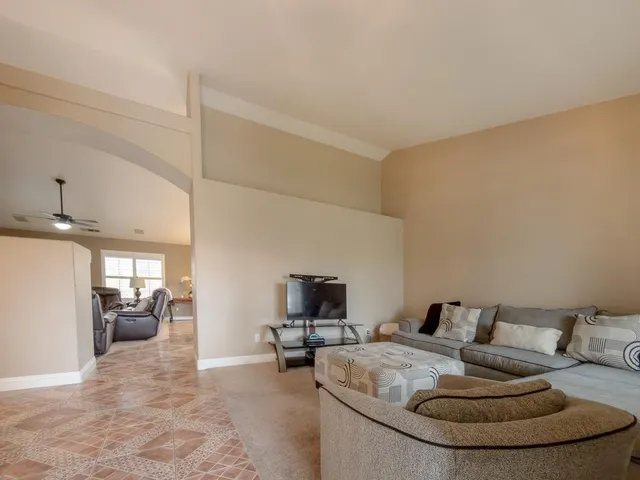 $419,000 | 3440 South Martin Court, Visalia, CA 93277