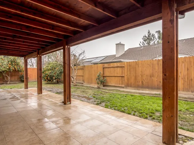 $419,000 | 3440 South Martin Court, Visalia, CA 93277