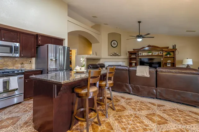 $419,000 | 3440 South Martin Court, Visalia, CA 93277