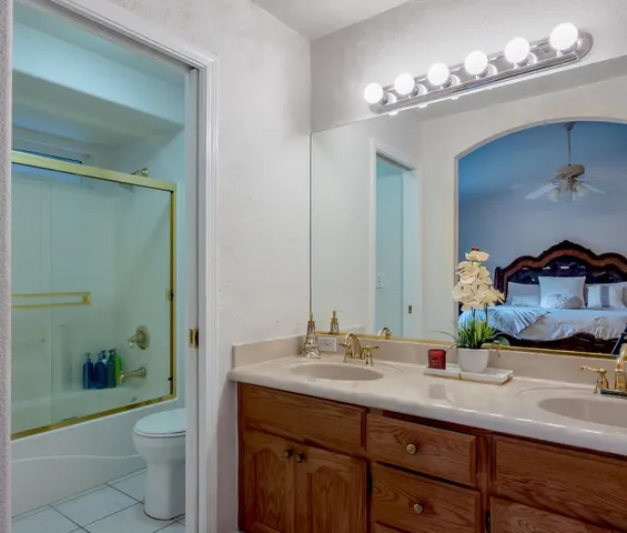 $399,900 | 3440 South Martin Court, Visalia, CA 93277