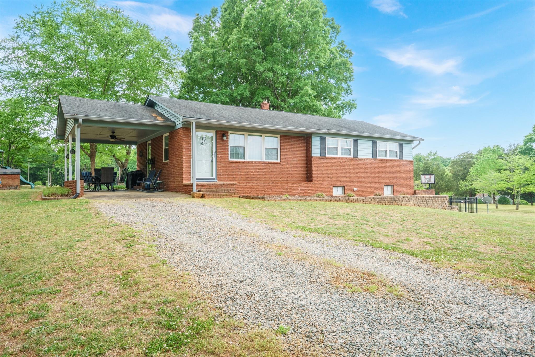 2359 Hendrix Road Maiden, NC 28650 - Photo 1 of 44