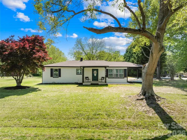 $330,000 | 2243 Drive Inn Road, Lincolnton, NC 28092