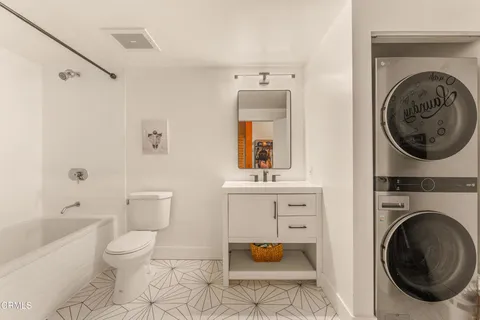 $815,000 | 530 South Hewitt Street, Unit 426, Los Angeles, CA 90013