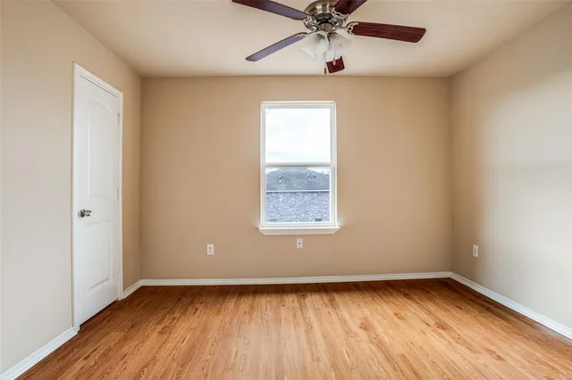 $1,600 | 811 East College Avenue, Princeton, TX 75407