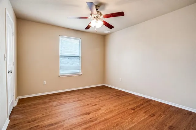 $1,600 | 811 East College Avenue, Princeton, TX 75407