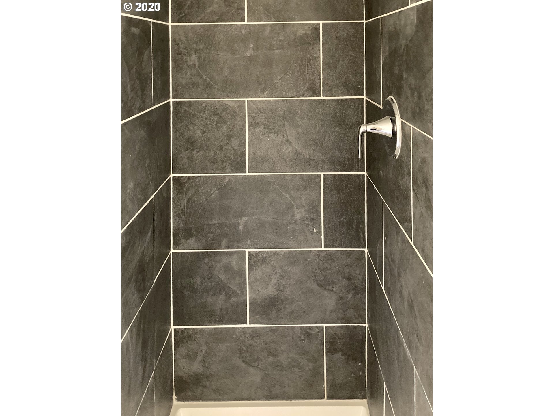 725 Mimosa Avenue Eugene, OR 97405 - Photo 14 of 19