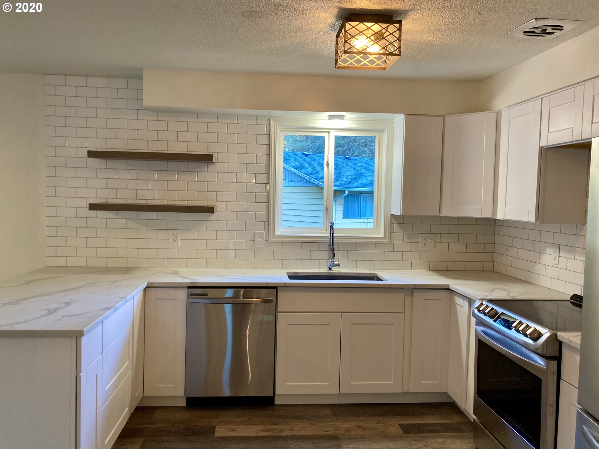 725 Mimosa Avenue Eugene, OR 97405 - Photo 4 of 19