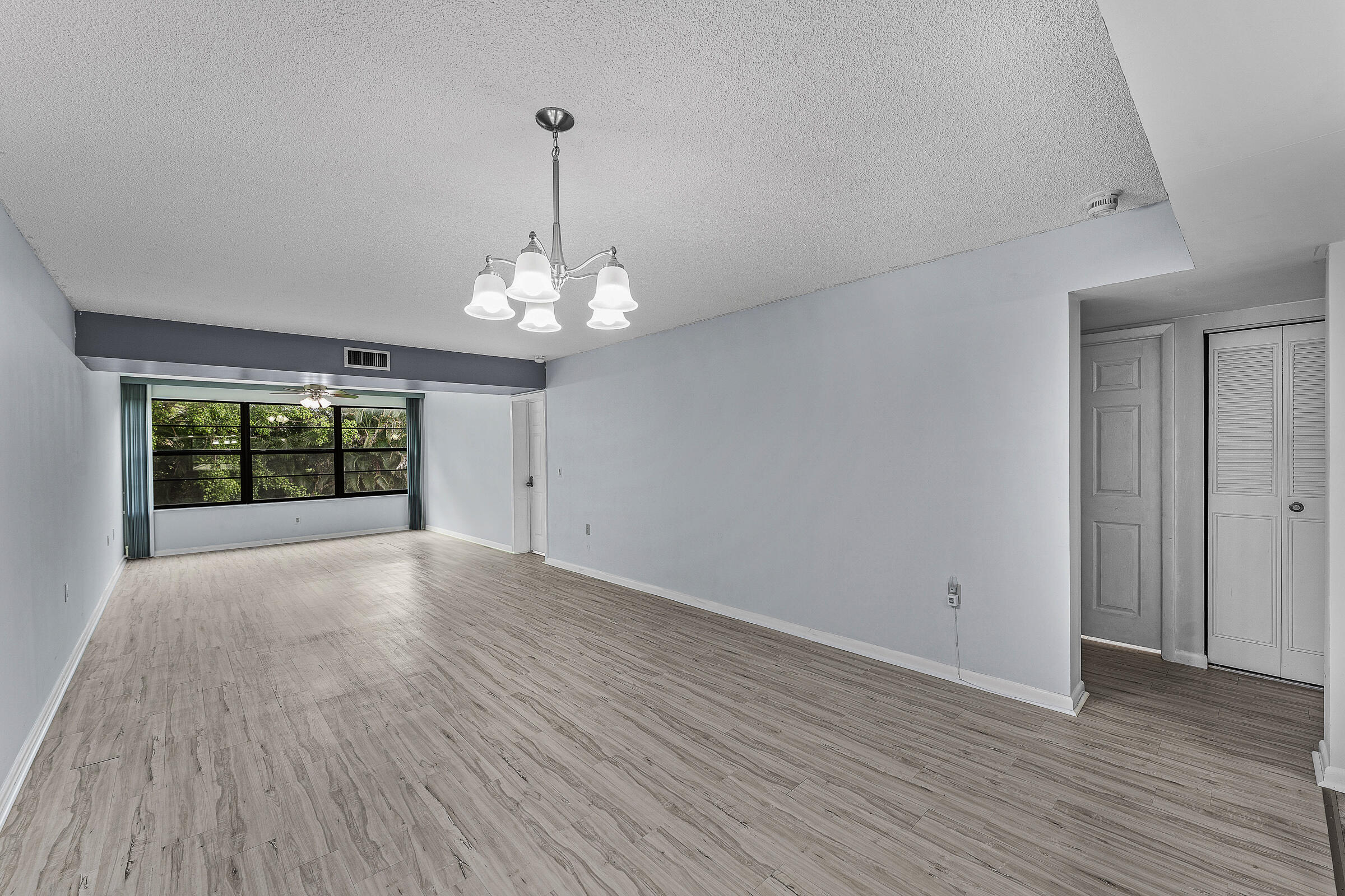 6097 Balboa Circle, Unit 202 Boca Raton, FL 33433 - Photo 9 of 34 17-6097 Balboa Cir 202-MLS