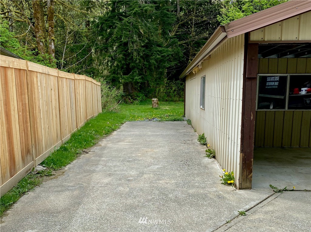 6622 Skinner Road Granite Falls, WA 98252 - Photo 4 of 20