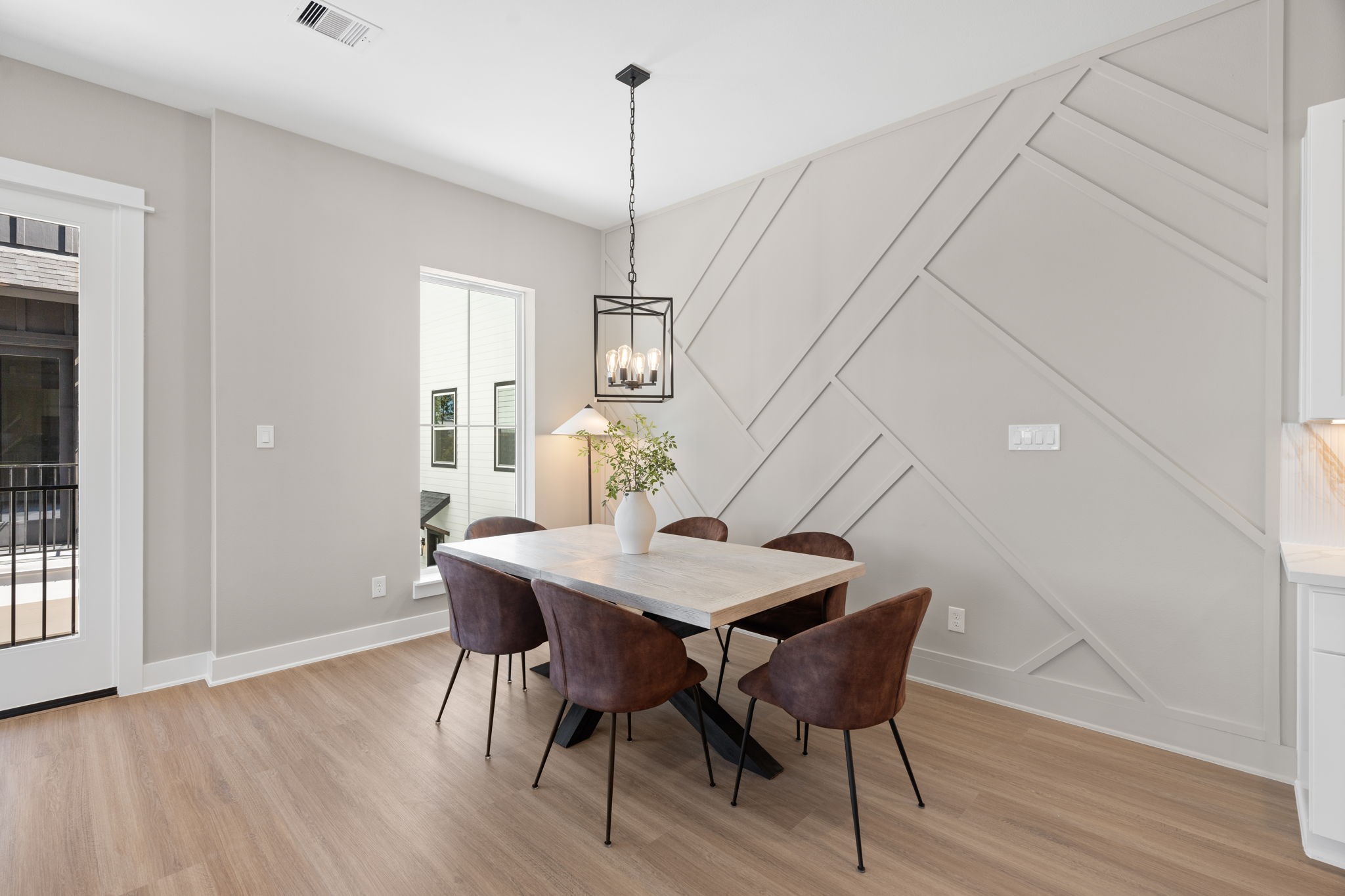 719 Thornton Road, Unit E Houston, TX 77018 - Photo 21 of 47