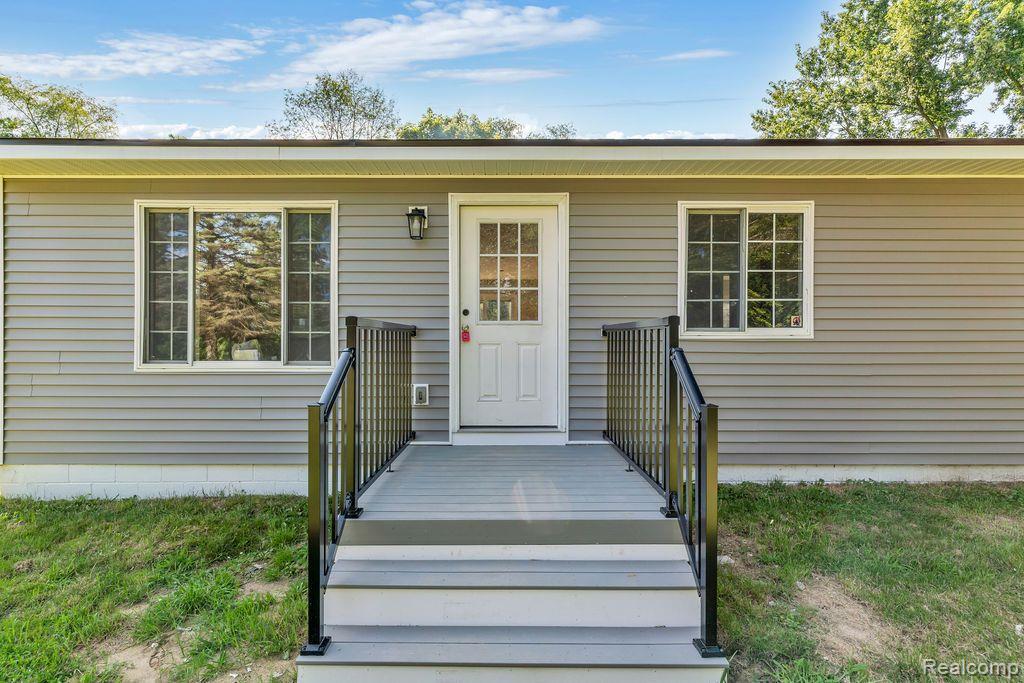 5055 Mack Road Howell, MI 48855 - Photo 4 of 26 Gallery Image 4