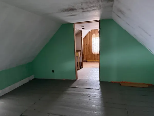 $129,900 | 31 Amsden Hollow Road, Weathersfield, VT 05151