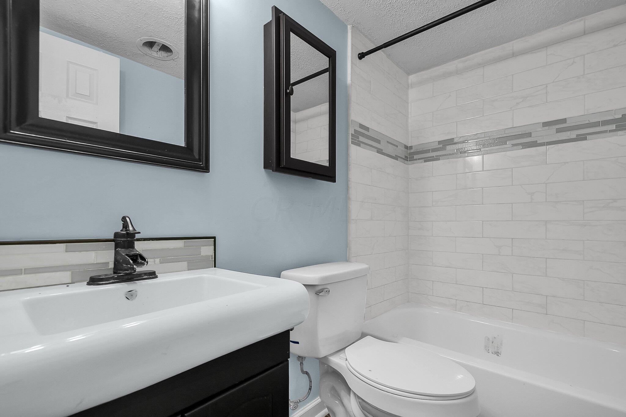 8764 National Road Southwest, Unit LOT 46 Etna, OH 43062 - Photo 17 of 19 Main Bathroom