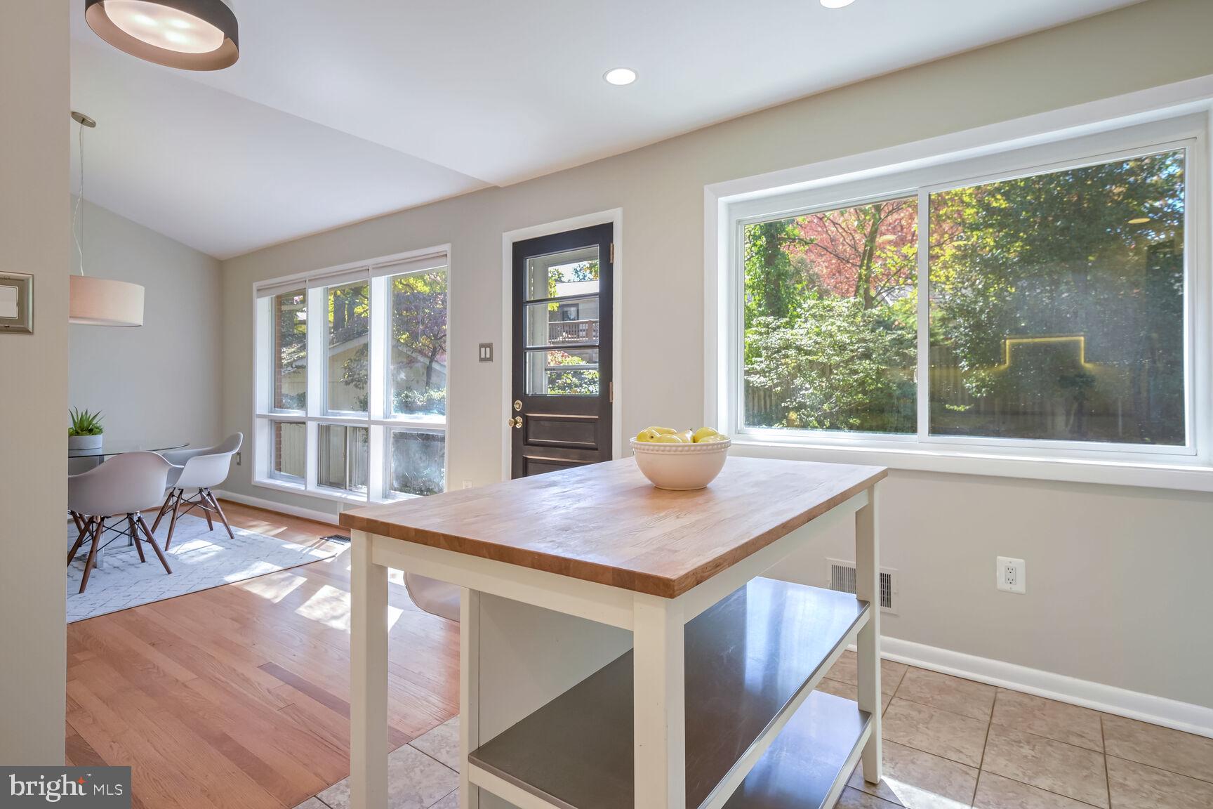 228 Thistle Drive Silver Spring, MD 20901 - Photo 11 of 24