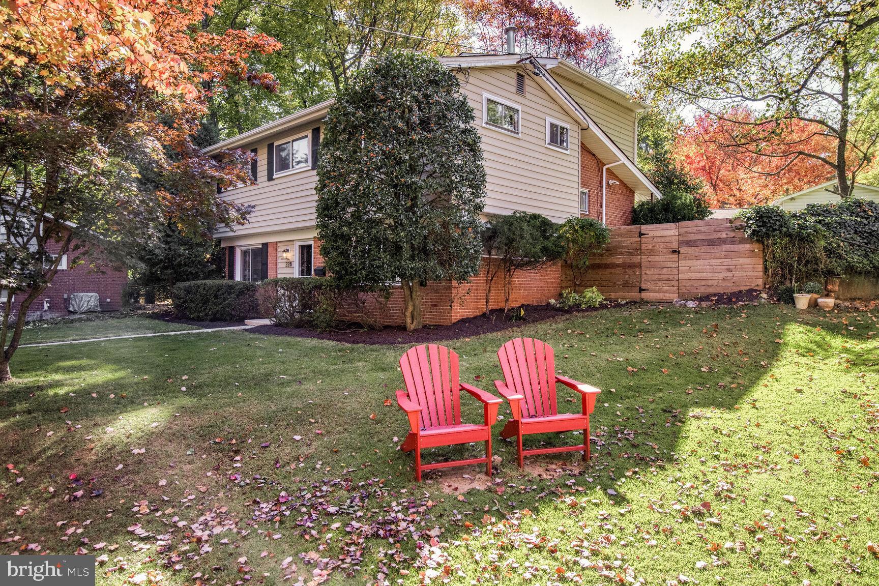 228 Thistle Drive Silver Spring, MD 20901 - Photo 2 of 24